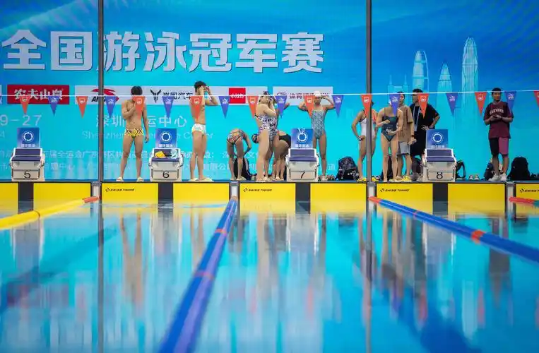 长江后浪推前浪 泳坛新王与老将的双向奔赴